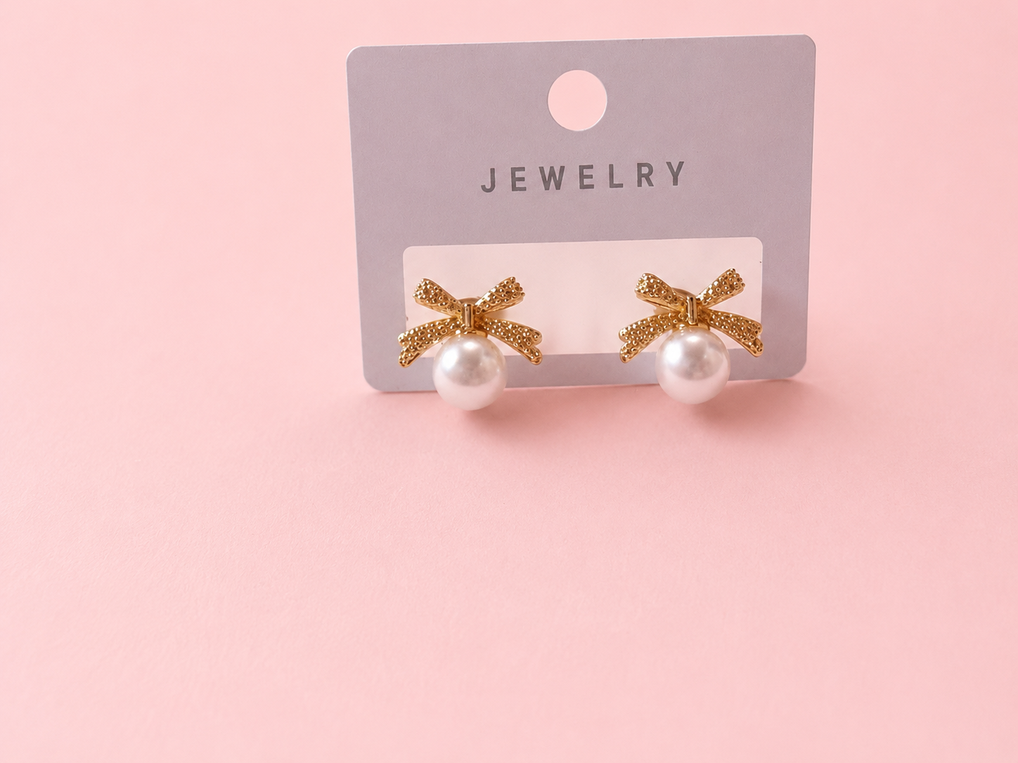 Pearl Bow